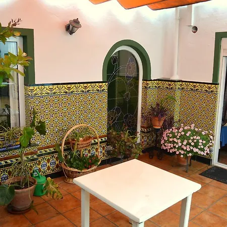 Plaza San Sebastian Hotel 2*